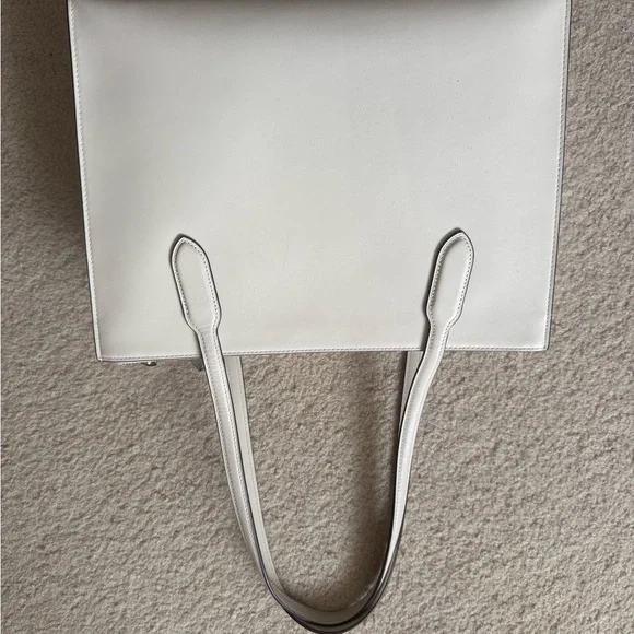 Coach White Leather Tote Bag - Picture 3 of 13